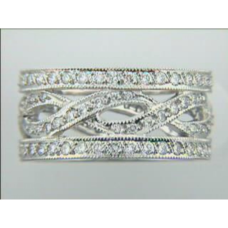 LADIES PLATINUM RING  w/1.26CTS DIAMONDS