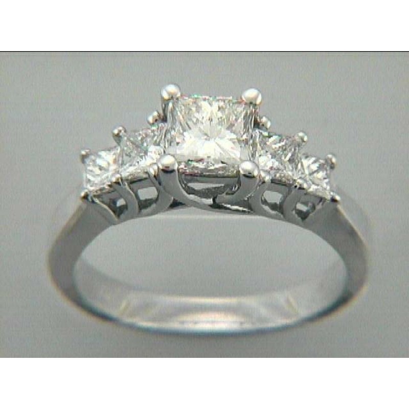 RING 18K w/0.72CT DIAMONDS (center not included)