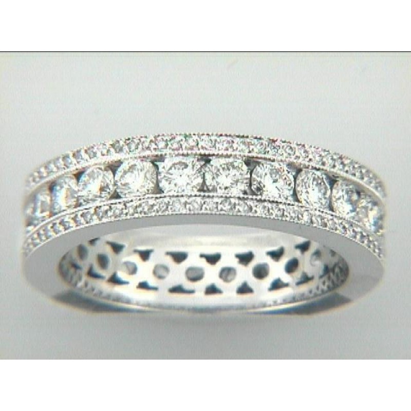 WEDDING  18K W/2.52CTS DIAMONDS ETERNITY