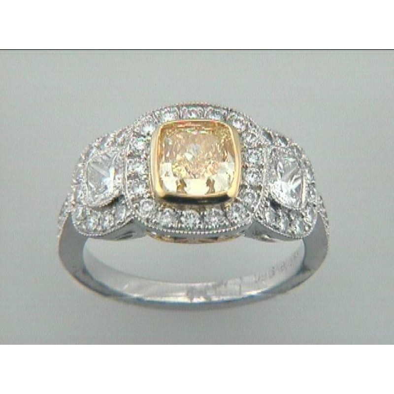 RING PLAT w/1.10CT CUSHION DIAM. FANCY YELLOW