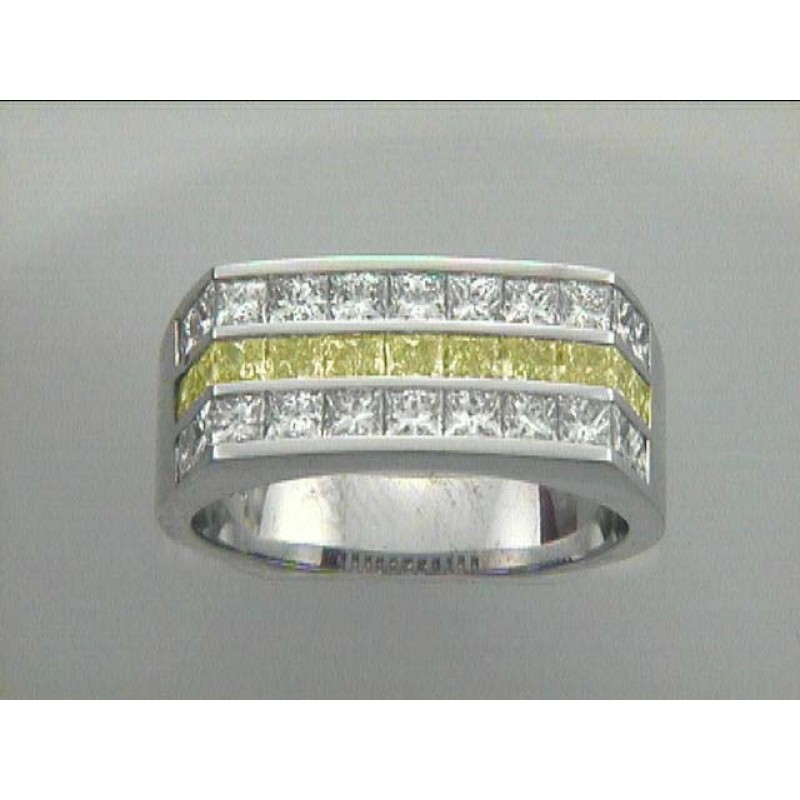 GENT'S RING 18K WG w/3.47CT WHITE AND FANCY YELLOW DIAMONDS "SPECIAL ORDER"